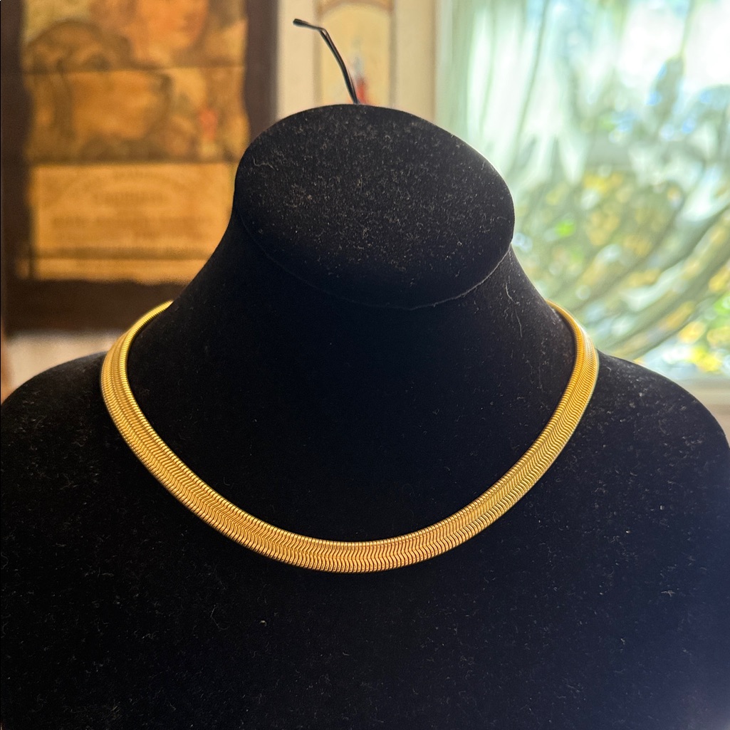 Vintage Ninewest Gold Tone Flat Cable Style Necklace Lobster Claw